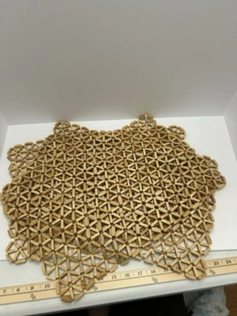 3 Vintage Daisy Bamboo Placemats / 12